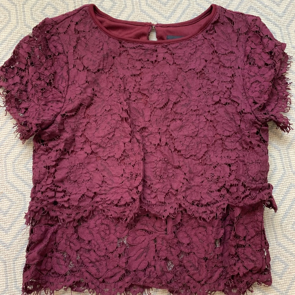 Lulu’s red top